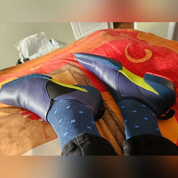 John Fluevog Plurality W11,M9 - Picture 4 of 7